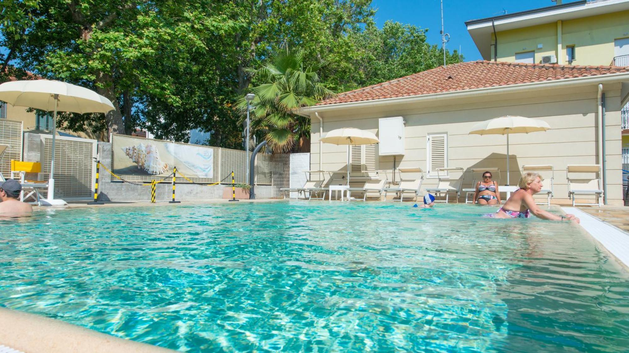 Hotel Sans Souci Rímini Exterior foto